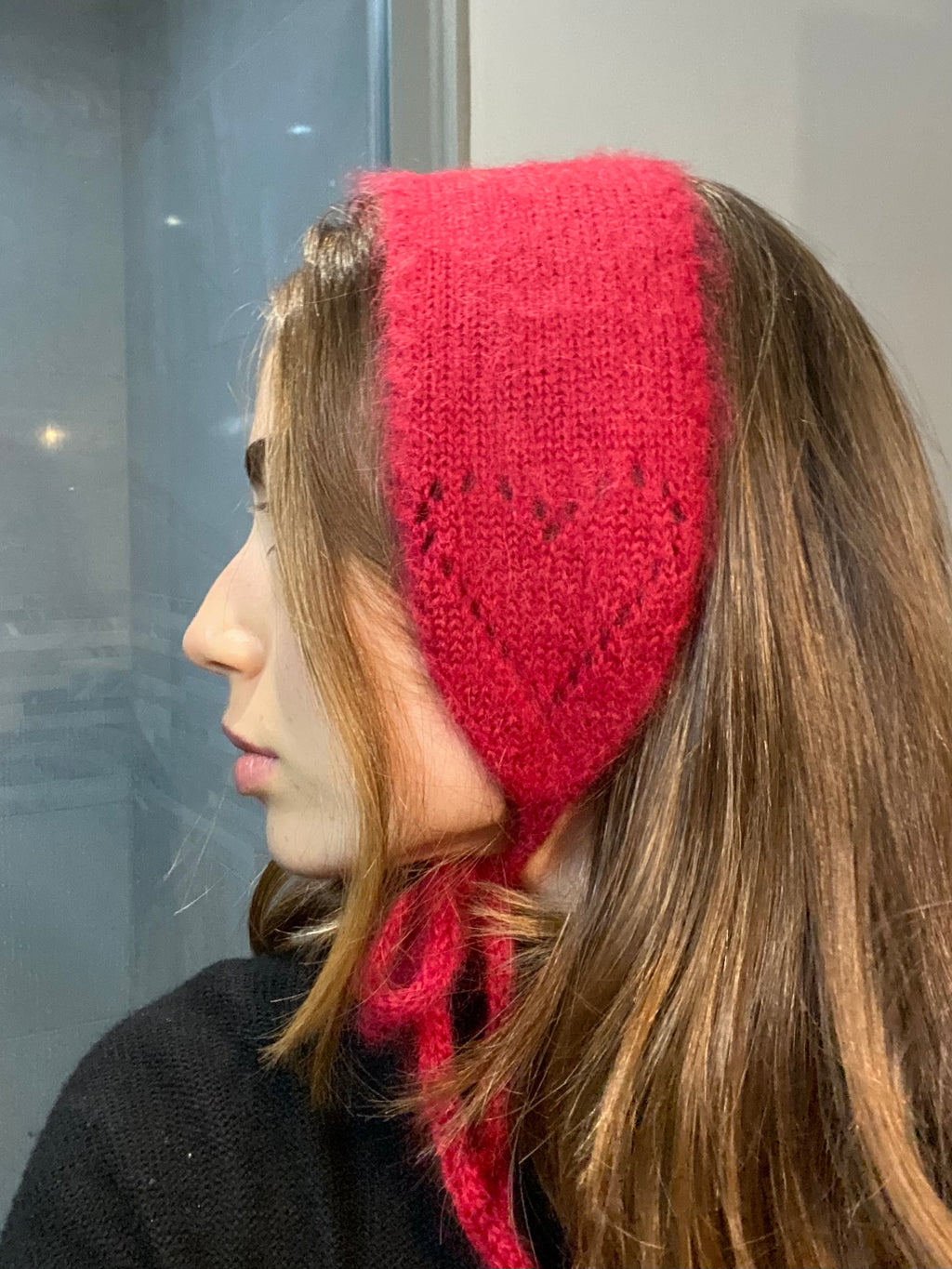 Lace heart headwarmer