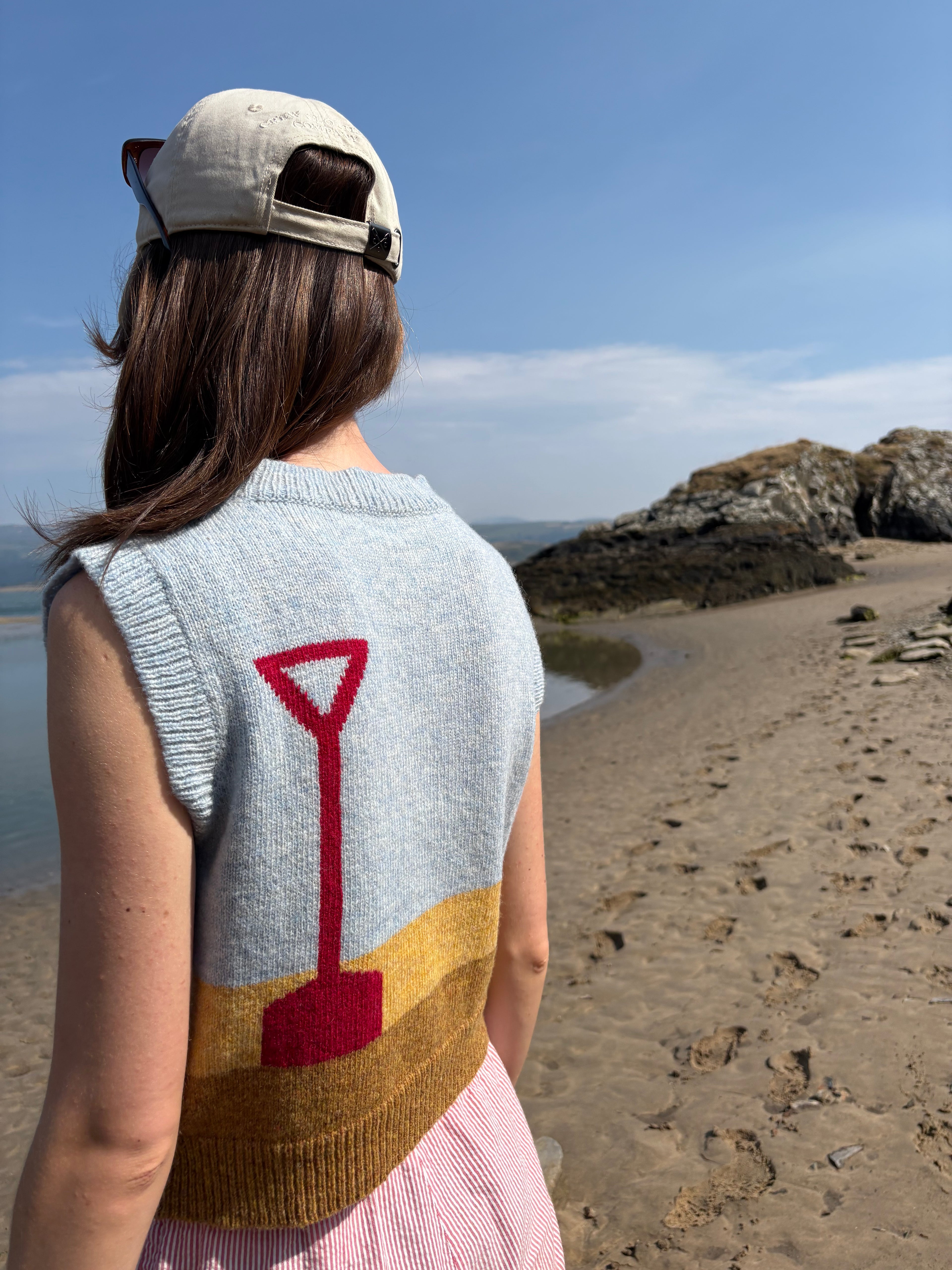 Sand castle vest