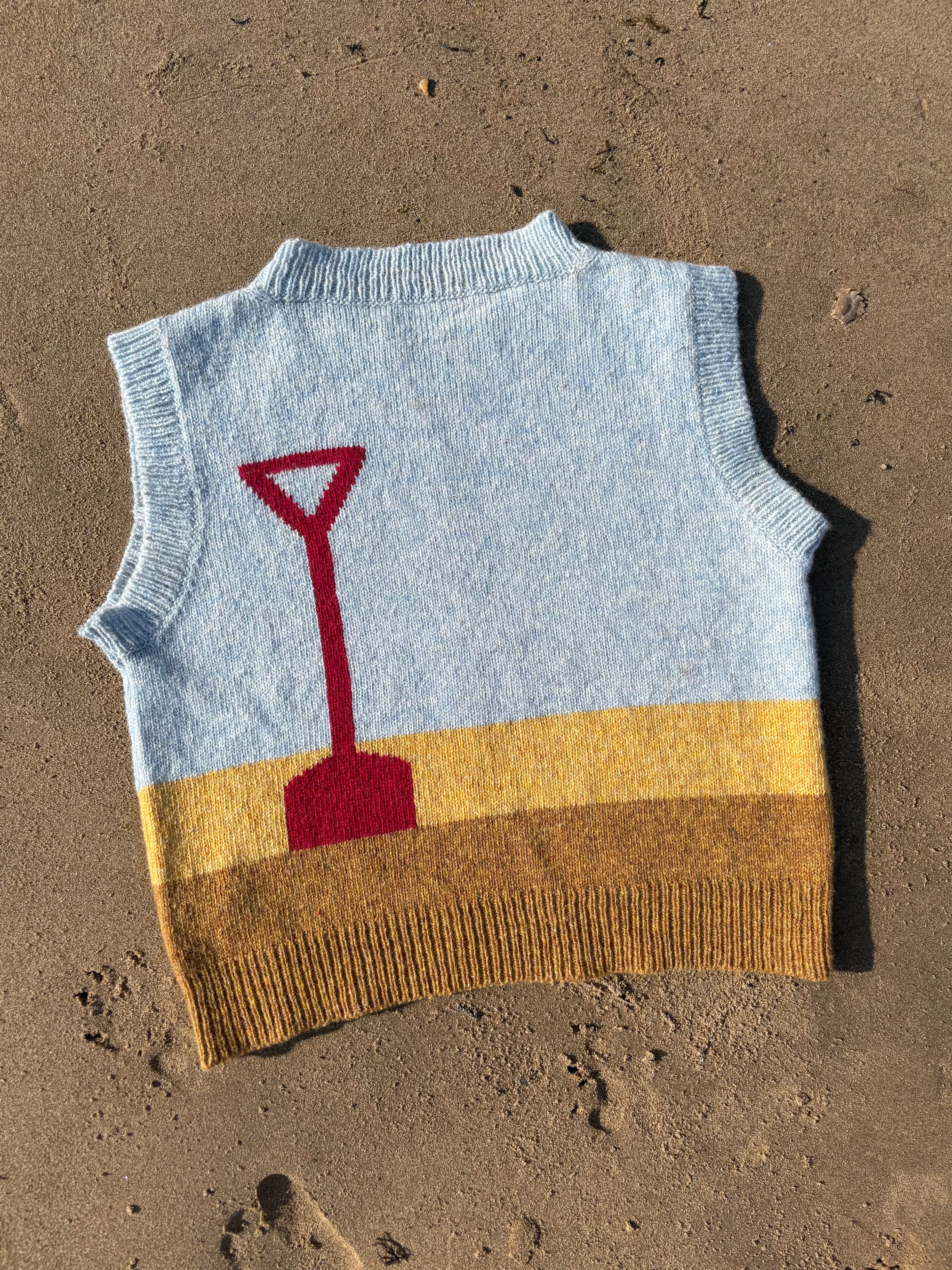 Sand castle vest