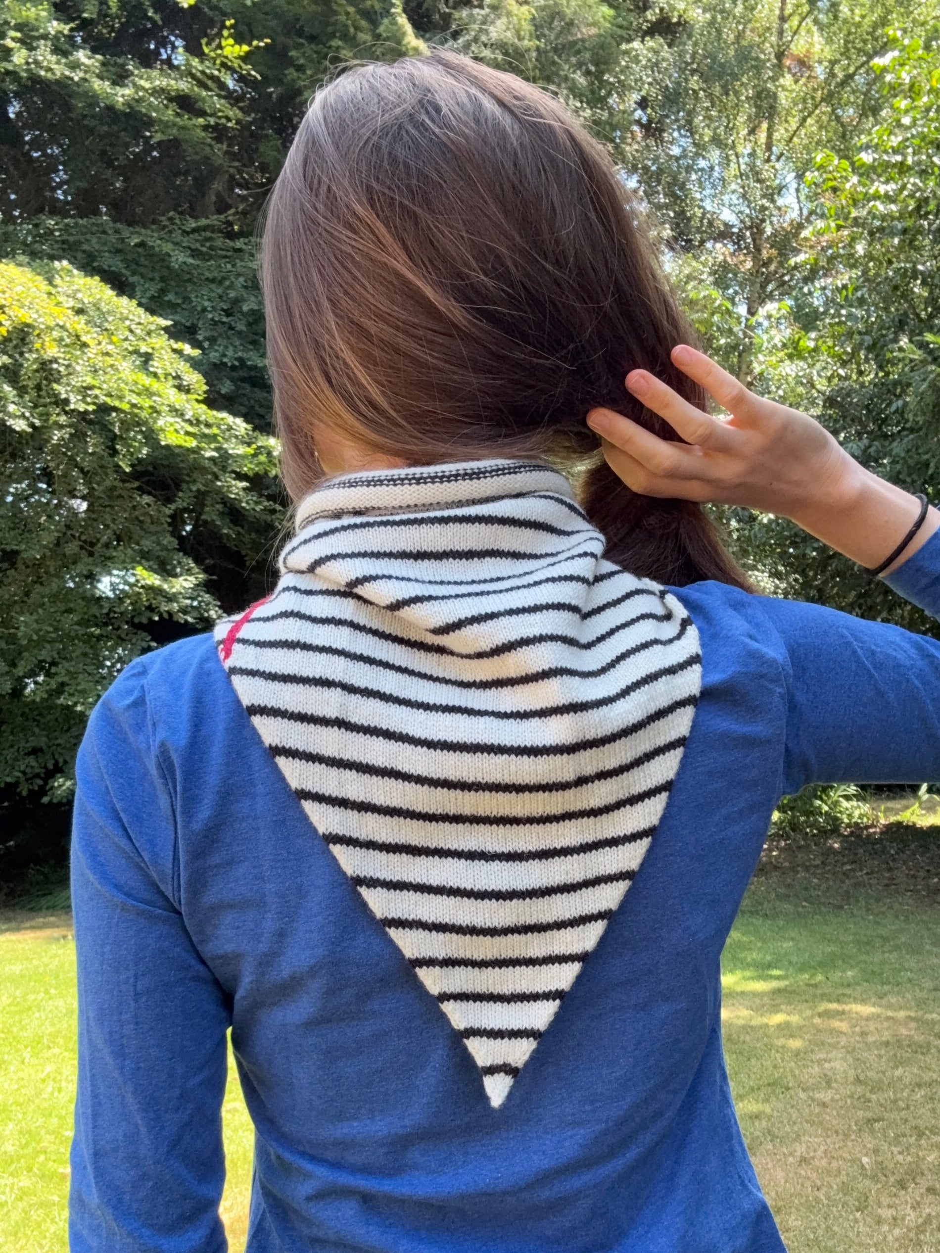 Lined paper neckerchief