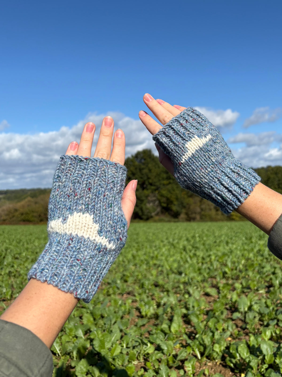 Cloud gloves ~ Cloud Spotting Collection
