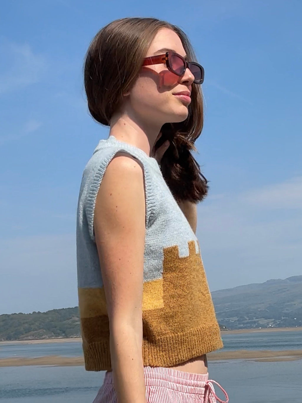 Sand castle vest